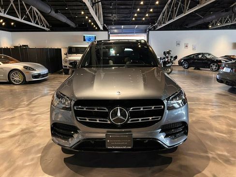 Used 2023 Mercedes-Benz GLS 450 4MATIC w/ AMG Line Exterior image 8