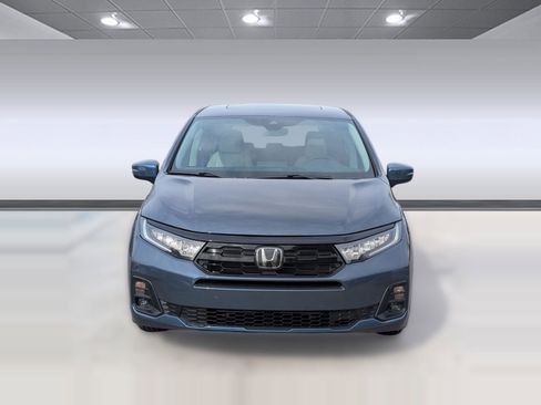 New 2026 Honda Odyssey Touring image 6