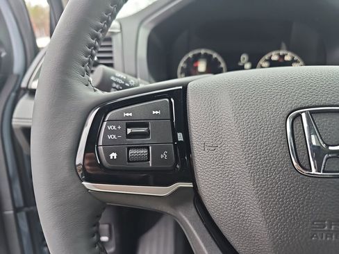 New 2026 Honda Odyssey Touring image 18