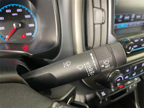 Used 2017 Chevrolet Colorado Z71 image 12