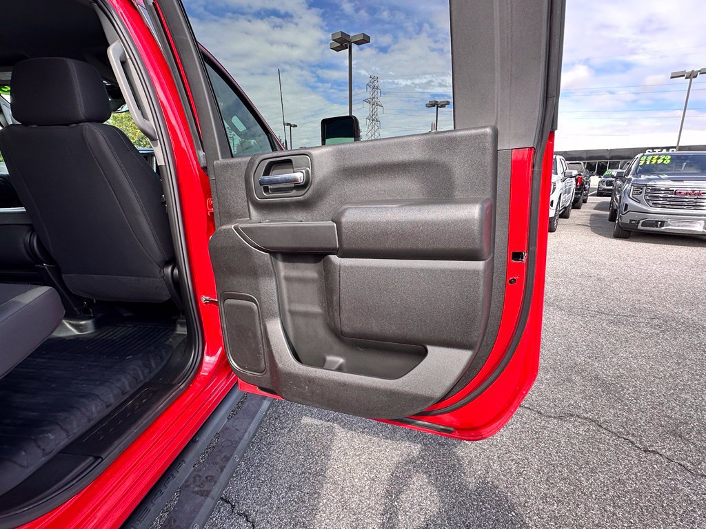 Used 2025 GMC Sierra 3500 Pro w/ Convenience Package AWD/4WD image 17