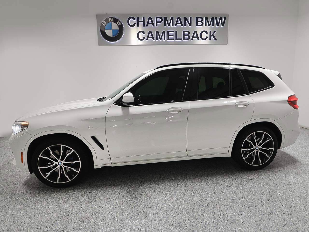Used 2020 BMW X3 xDrive30i w/ Executive Package AWD/4WD image 3