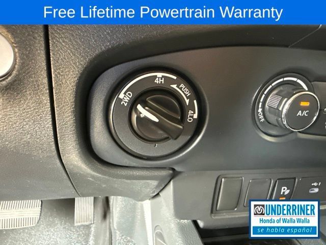 Used 2022 Nissan Frontier S w/ Technology Package AWD/4WD image 32