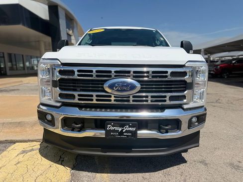 Used 2024 Ford F250 XLT w/ FX4 Off-Road Package AWD/4WD image 2