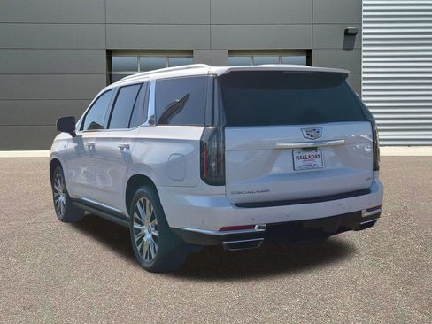Certified 2025 Cadillac Escalade Premium Luxury Platinum AWD/4WD image 7