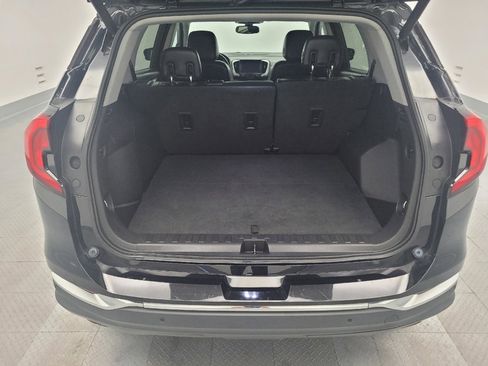Used 2019 GMC Terrain SLT w/ Preferred Package image 29