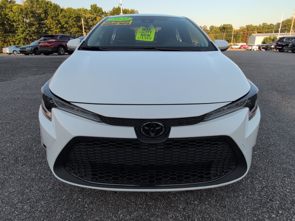 Used 2022 Toyota Corolla LE FWD image 12