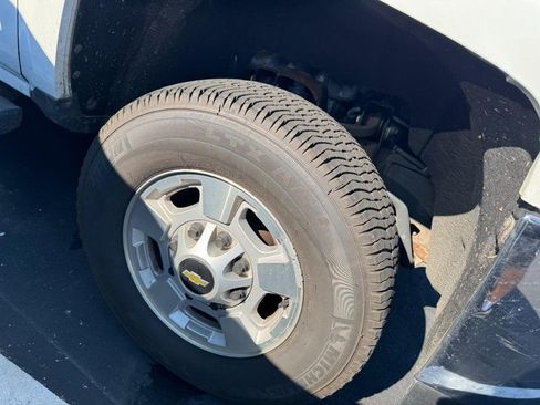 Used 2018 Chevrolet Silverado 2500 W/T RWD image 5