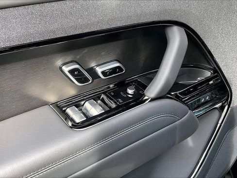 New 2026 Land Rover Range Rover Sport SE AWD/4WD image 22