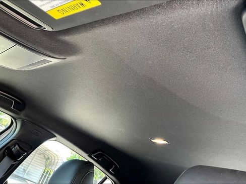 Certified 2025 MAZDA MAZDA3 s Sport image 12