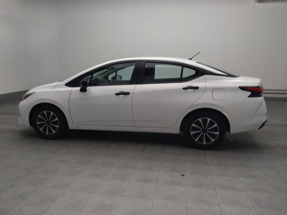 Used 2025 Nissan Versa S FWD image 3