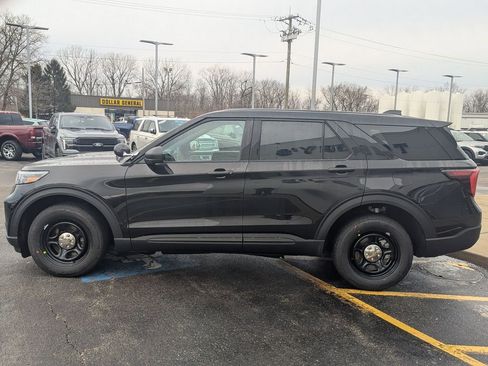 New 2026 Ford Explorer 4WD Police Interceptor image 3
