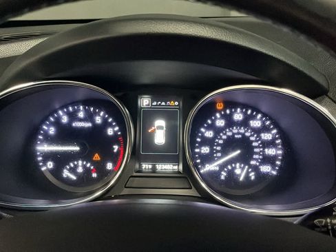 Used 2017 Hyundai Santa Fe Limited AWD/4WD image 14