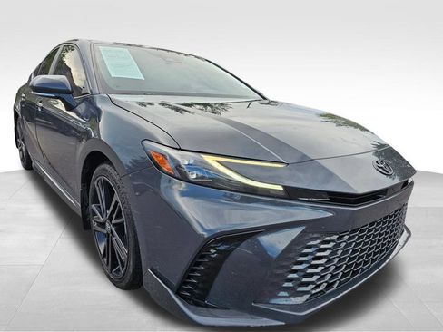 Used 2025 Toyota Camry XSE AWD/4WD image 4