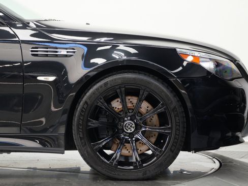 Used 2006 BMW M5 RWD image 52