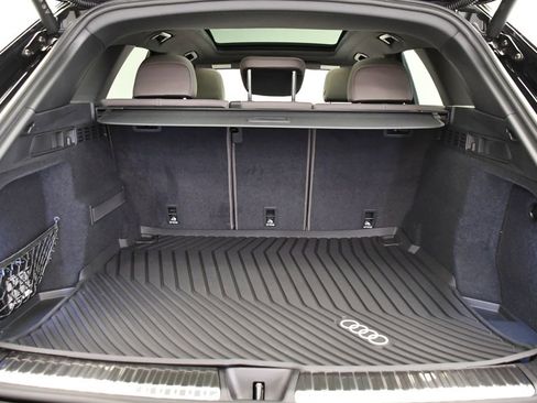 Used 2025 Audi Q5 Premium w/ Convenience Package AWD/4WD image 53