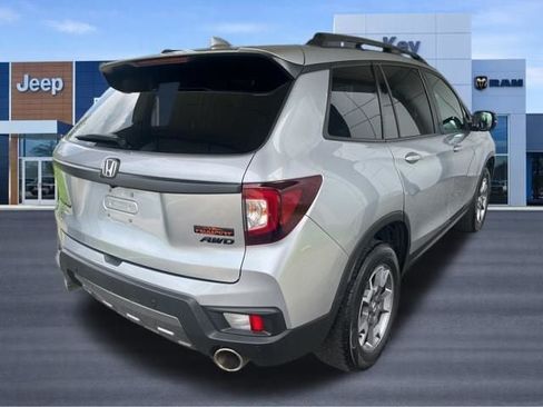 Used 2023 Honda Passport TrailSport image 4