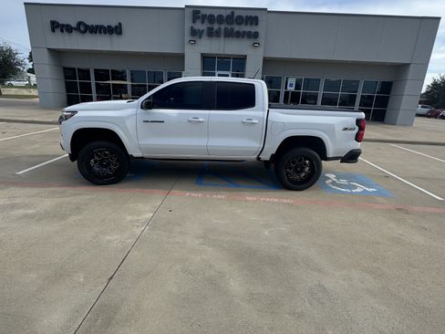 Used 2024 Chevrolet Colorado Z71 w/ Advanced Trailering Package AWD/4WD image 1