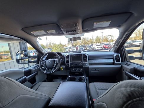 Used 2019 Ford F350 XLT w/ XLT Value Package image 7