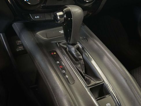 Used 2020 Honda HR-V Sport image 28