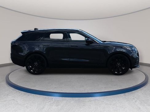 Used 2026 Land Rover Range Rover Velar Dynamic SE AWD/4WD image 4