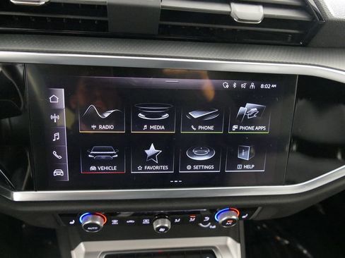 Used 2025 Audi Q3 2.0T Premium AWD/4WD image 17