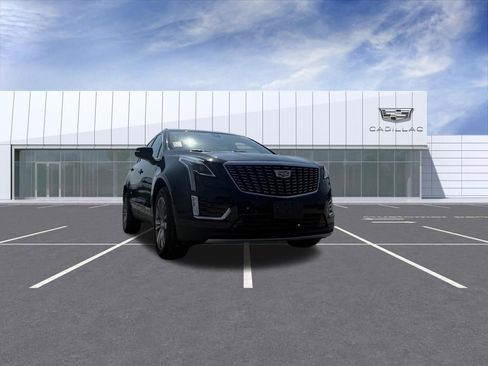Certified 2024 Cadillac XT5 Premium Luxury AWD/4WD image 8