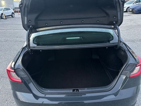 Used 2025 Toyota Camry LE image 30