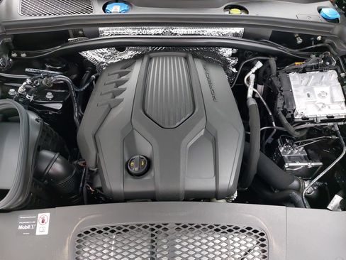 Used 2026 Porsche Macan image 33