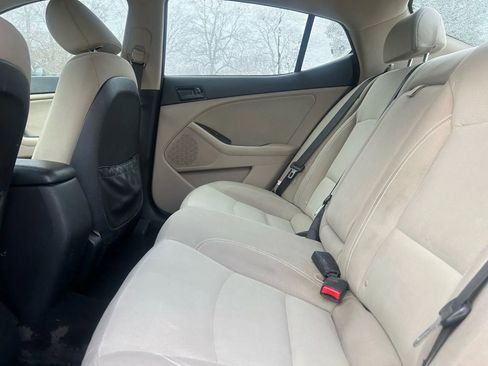 Used 2013 Kia Optima LX w/ Convenience Plus Pkg image 9