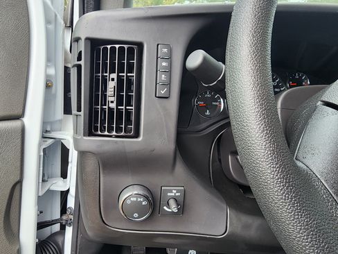 New 2025 Chevrolet Express 2500 w/ Driver Convenience Package image 26