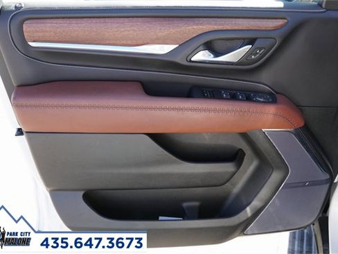 Used 2024 GMC Yukon Denali Ultimate image 10