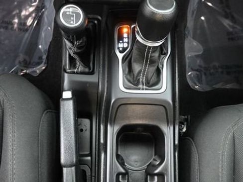 Used 2023 Jeep Wrangler Unlimited Sahara w/ Cold Weather Group AWD/4WD image 22