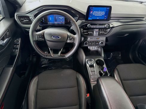 Used 2026 Ford Escape ST-Line image 17
