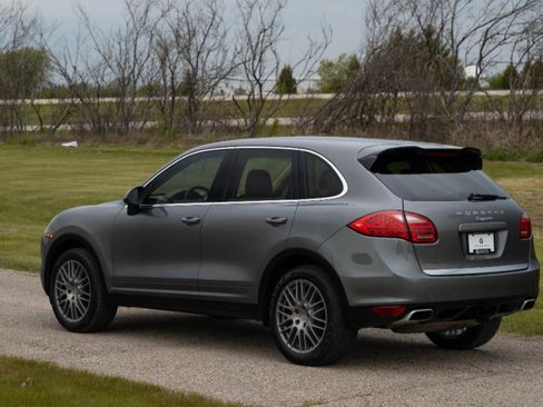 Used 2013 Porsche Cayenne Diesel AWD/4WD image 9