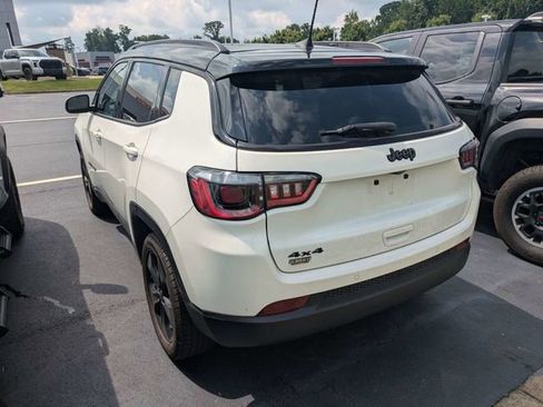 Used 2021 Jeep Compass Latitude w/ Sun and Sound Group AWD/4WD image 4