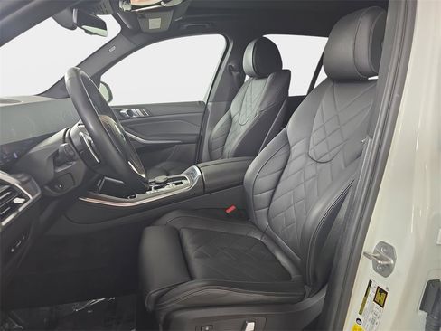Certified 2024 BMW X5 xDrive40i w/ Premium Package image 15