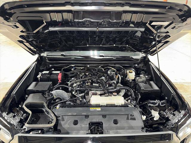 Certified 2025 Toyota Tacoma TRD Off-Road w/ TRD Off Road Upgrade Package AWD/4WD image 12