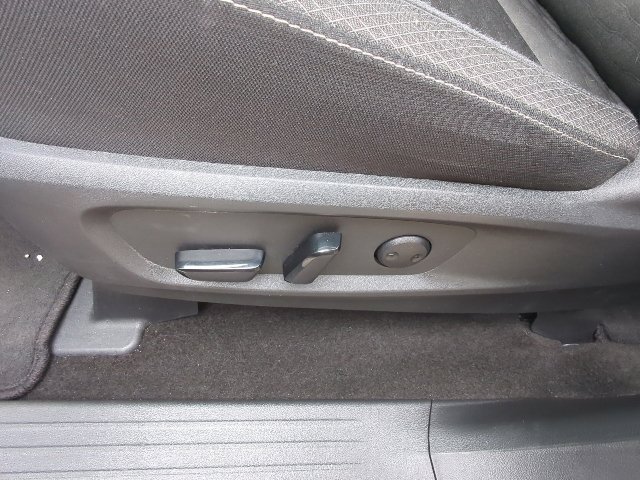 Used 2025 Nissan Pathfinder SV AWD/4WD image 11