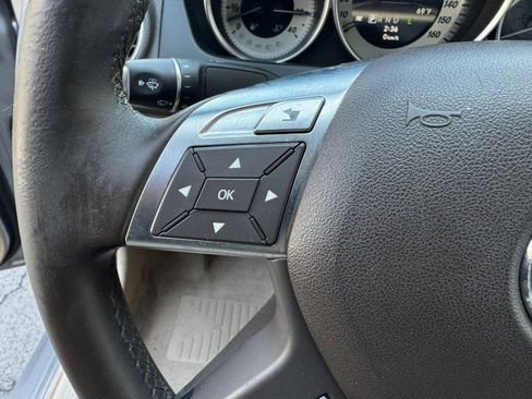 Used 2013 Mercedes-Benz C 300 4MATIC Sedan image 9