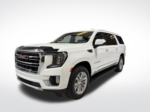 Used 2024 GMC Yukon XL SLT image 1