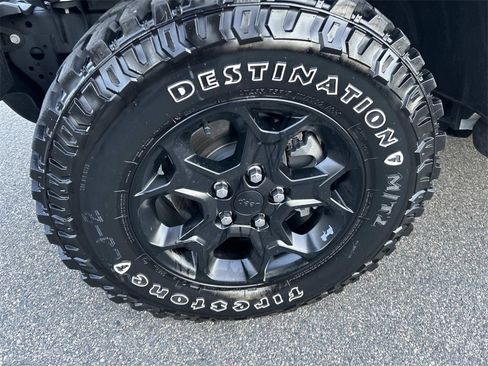 Used 2023 Jeep Wrangler Unlimited w/ Dual Top Group image 9