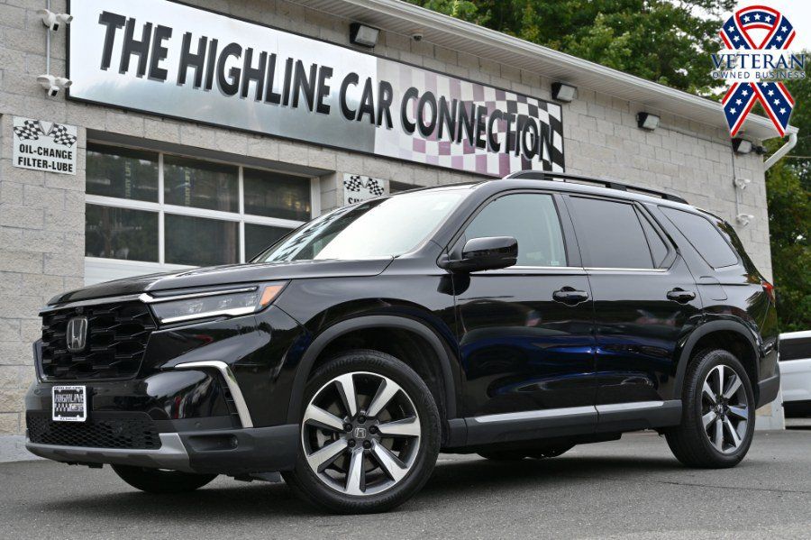 Used 2023 Honda Pilot Elite image 1