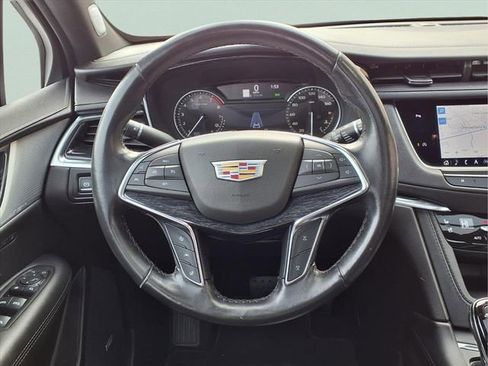 Used 2023 Cadillac XT5 Premium Luxury image 15