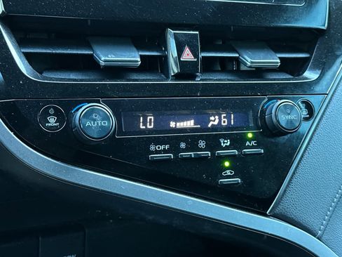 Used 2023 Toyota Camry LE image 20