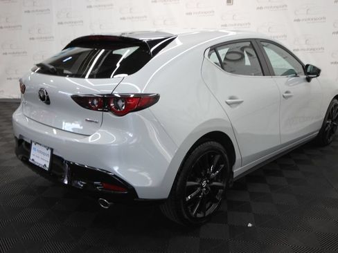 Used 2024 MAZDA MAZDA3 s FWD image 8