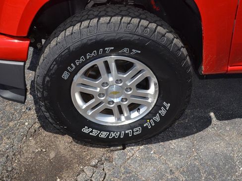 Used 2012 Chevrolet Colorado LT AWD/4WD image 32