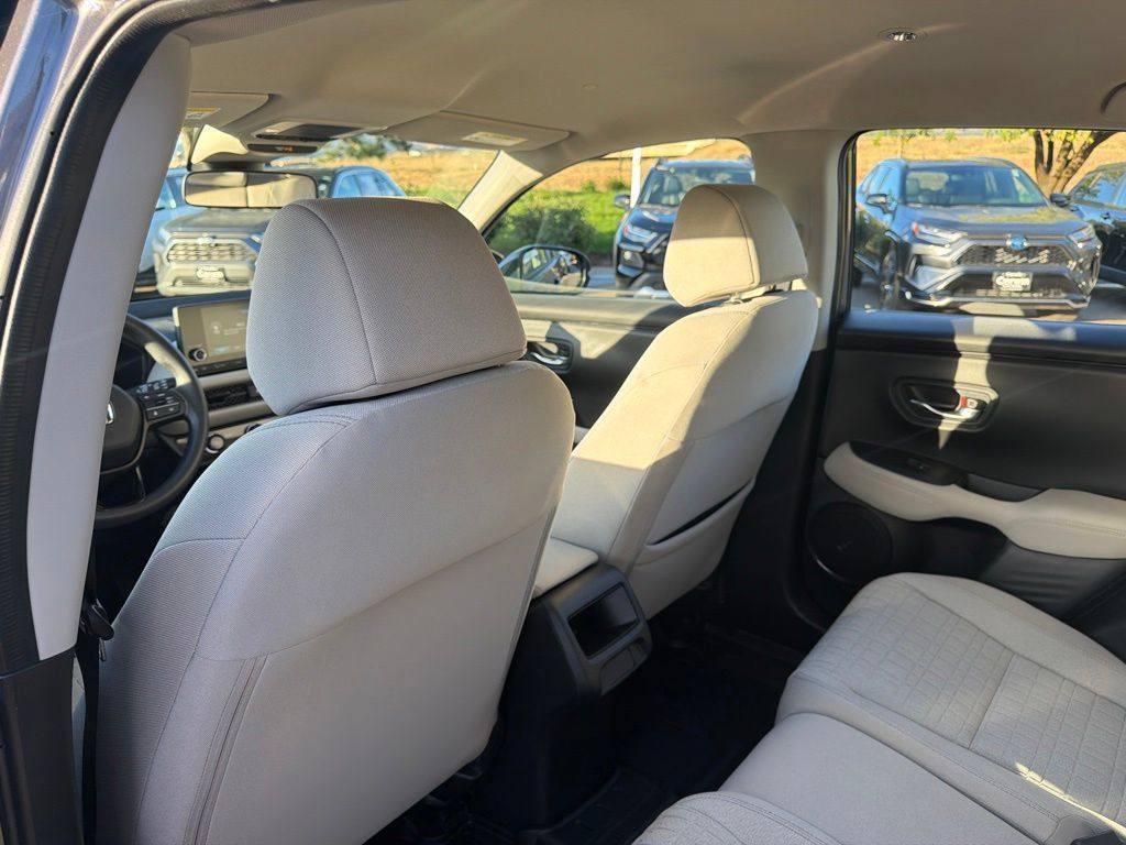 Used 2024 Honda HR-V LX image 21