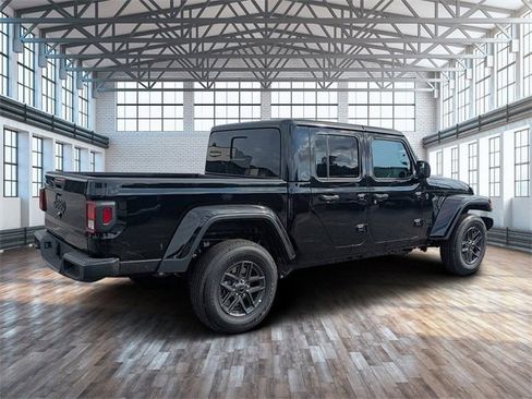 New 2025 Jeep Gladiator Sport image 4