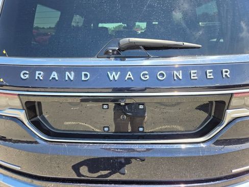 Certified 2022 Jeep Grand Wagoneer Series II AWD/4WD image 27